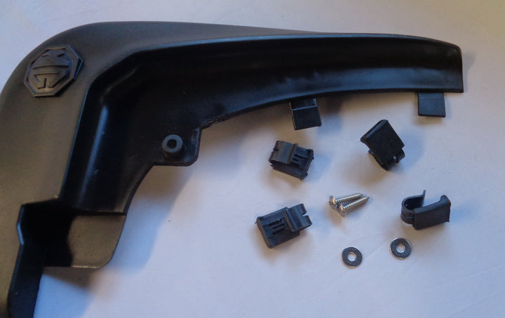 MG TF FRONT MUDFLAP FITTING CLIPS