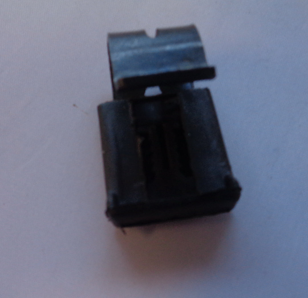 MG TF FRONT MUDFLAP FITTING CLIPS